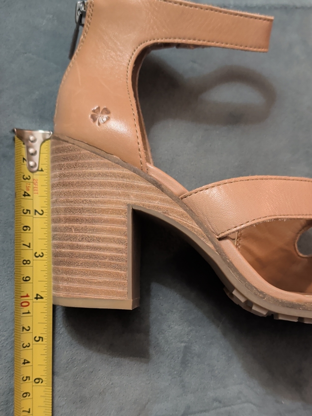 Lucky Brand Tan Leather Strappy Block Heel Sandals, Size 8 - Picture 7 of 8